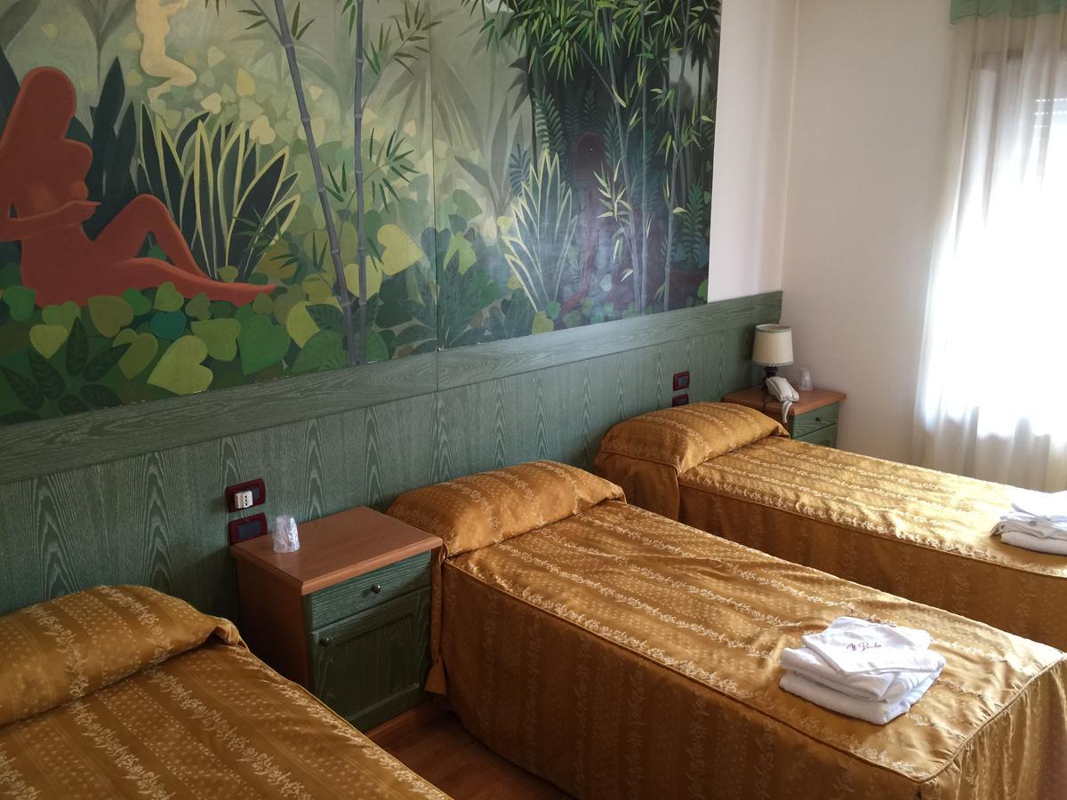 Hotel Ristorante Il Pirata San Vito di Leguzzano エクステリア 写真