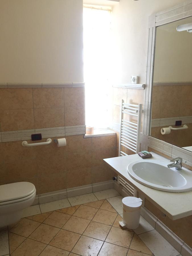 Hotel Ristorante Il Pirata San Vito di Leguzzano エクステリア 写真